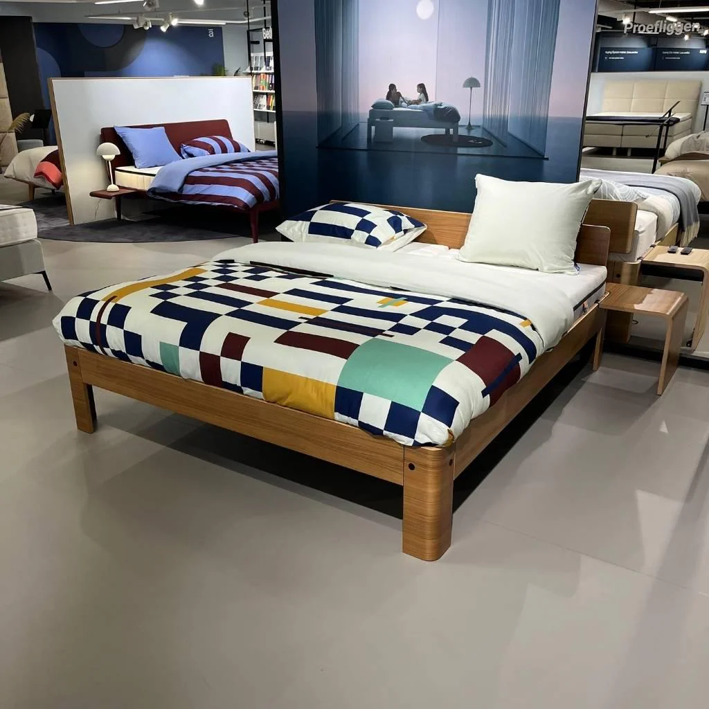 Showmodel Auping Auronde 1500 met achterelement – 180 x 200 cm